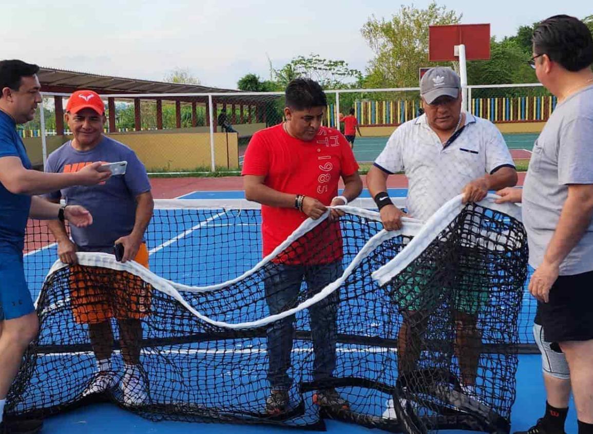 Tenistas de Nanchital buscaron el apoyo de un empresario para adquirir su equipo