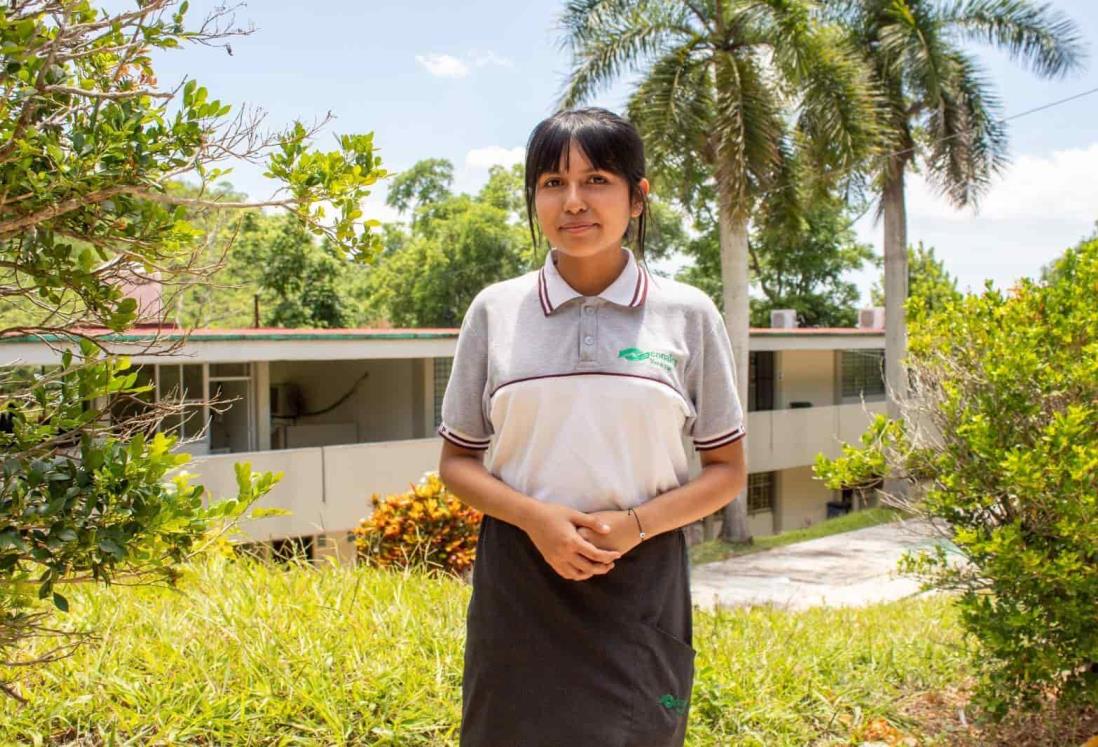 Alumna de Conalep en Veracruz gana el Nobel de la Educación