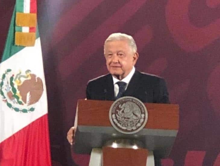 En los 90s no hubo democracia en México, afirma AMLO