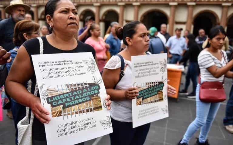 Liberan a líderes cafetaleros; exalcaldesa seguirá en prisión