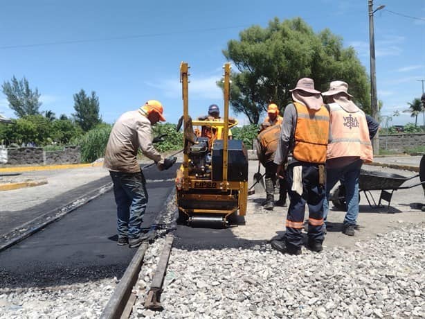 Realizan reencarpetado de vías férreas en el Fraccionamiento Geovillas del Puerto