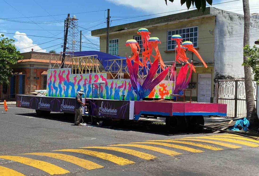 Se inspiró en las medusas para decorar carro alegórico del Carnaval de Veracruz 2023