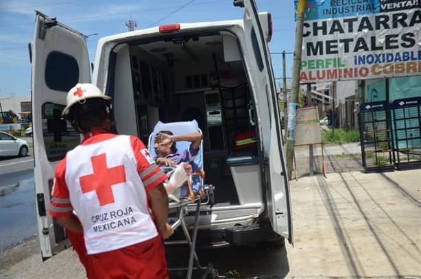 Auto atropella a hombre en la Veracruz-Xalapa, se da a la fuga