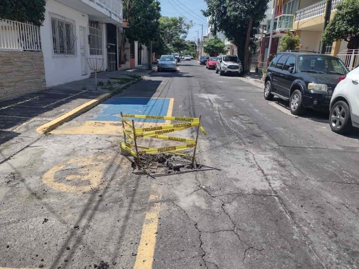 Vecinos reportan bache abandonado en el fraccionamiento Reforma