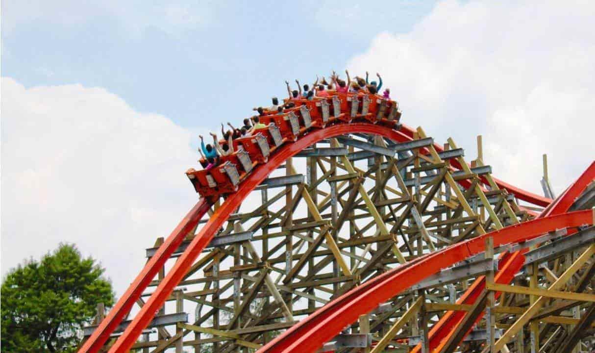 ¿Qué pasó con el juego de Six Flags averiado con personas a bordo?