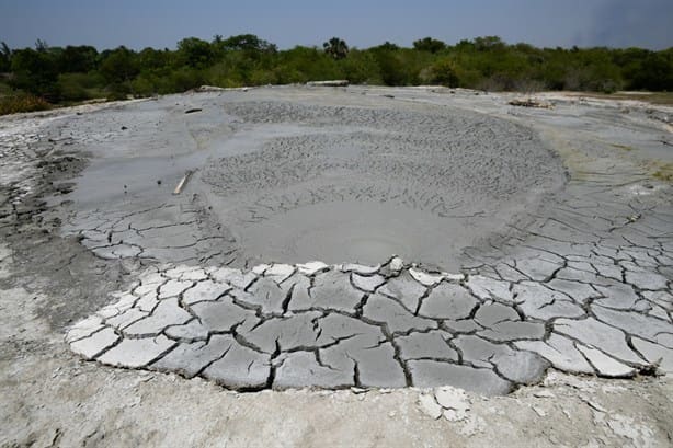 El misterioso volcán que nace en una comunidad de La Mixtequilla, Veracruz