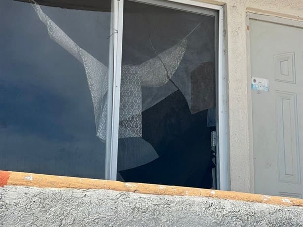 Se mete a su casa por la ventana al olvidar las llaves; casi se mata
