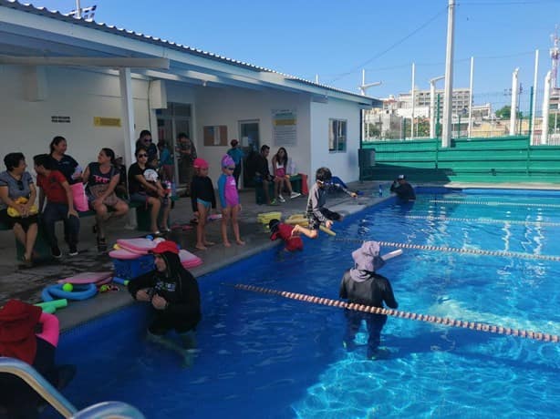 Invita Club Acuario a curso de verano