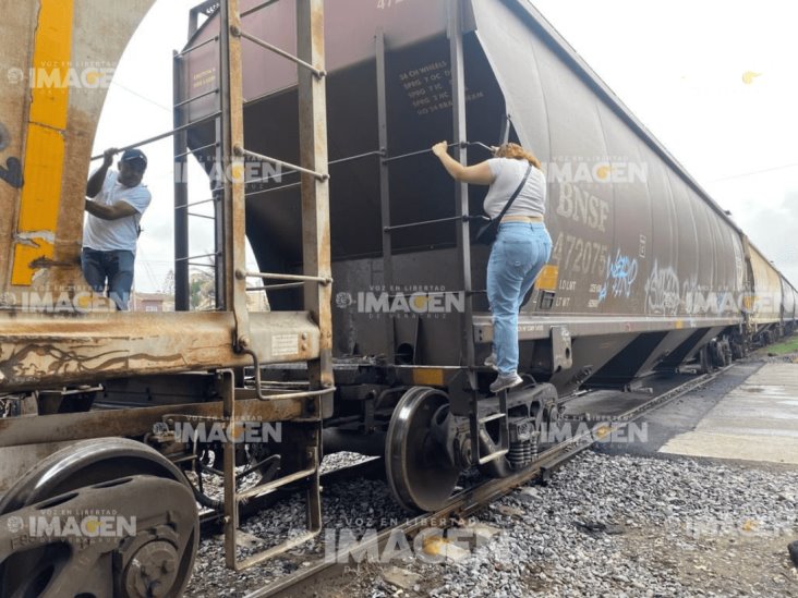 Muere arrollado por tren en Geovillas del Puerto, Veracruz