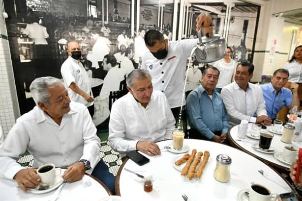 Adán Augusto López se reúne con empresarios de la comunicación en Veracruz | VIDEO