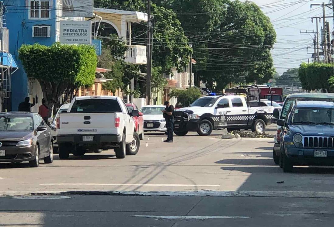 Movilización policiaca por persecución y asesinato de joven en Cazones de Herrera