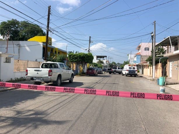 Movilización policiaca por persecución y asesinato de joven en Cazones de Herrera