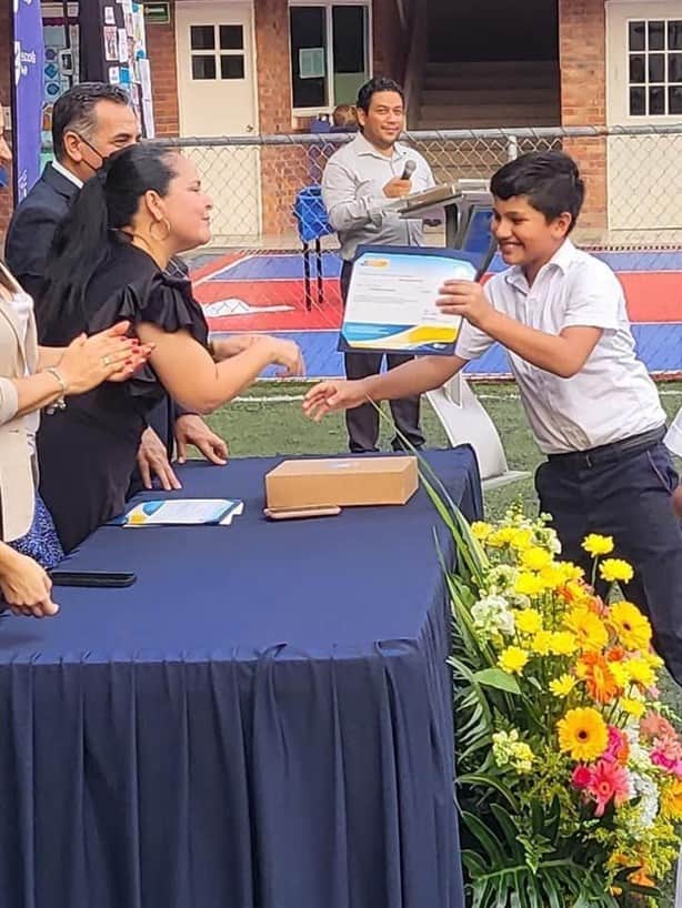 Fernando Sosa Castro egresa del Colegio Noordwijk