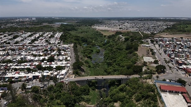 Río Medio, al borde de la extinción por relleno y construcción de vivienda en Veracruz