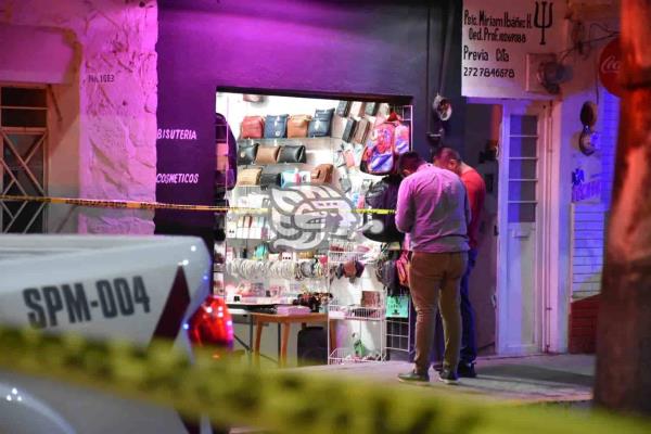 Ejecutan a expolicía en negocio de Ciudad Mendoza (+Video)