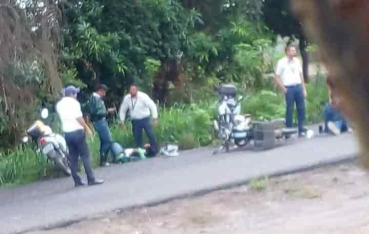 Chocan motocicletas en Tlalixcoyan; hay tres heridos