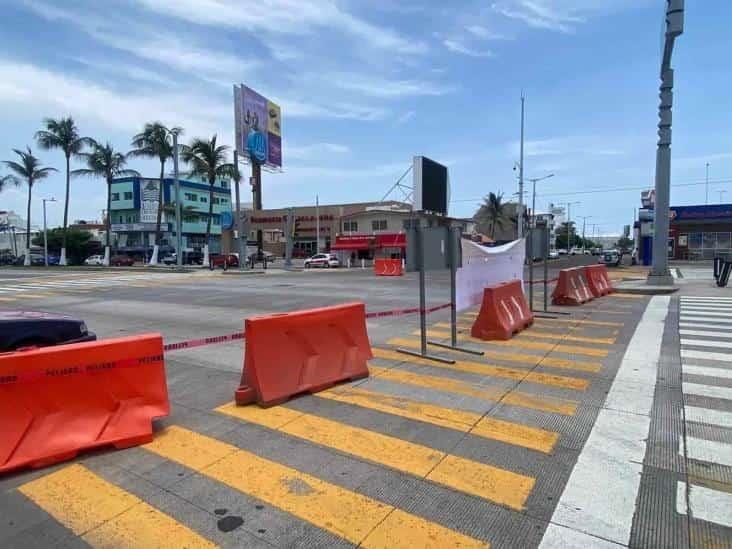 Continúa cierre vial en calles de Boca del Río por obras de concreto hidráulico