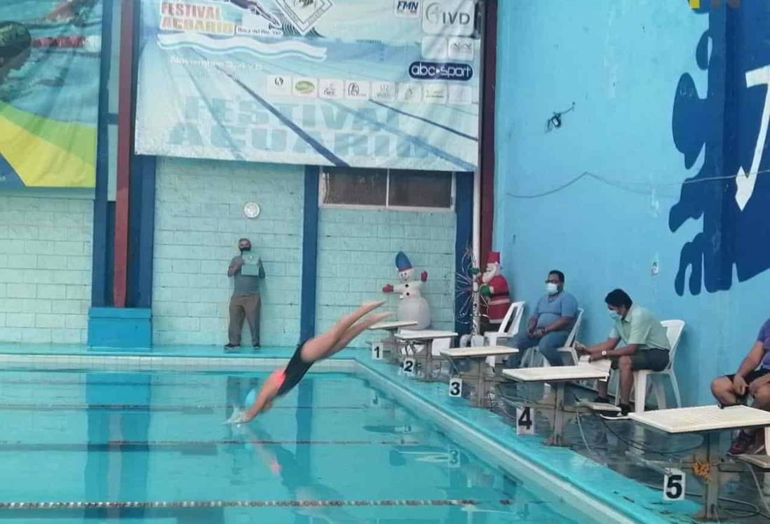 Inicia el lunes curso de verano de natación en dos sedes