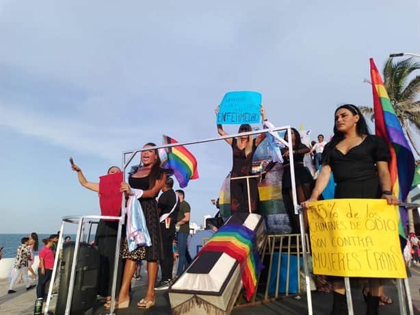 Con éxito se realizó la marcha del Orgullo LGBTIQ+ por el bulevar de Veracruz