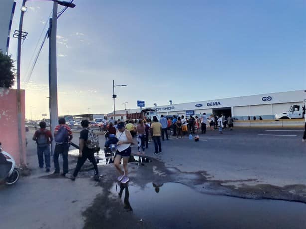 Bloqueo en Las Amapolas por falta de obras desata enojo en conductores varados por 3 horas  | VIDEO