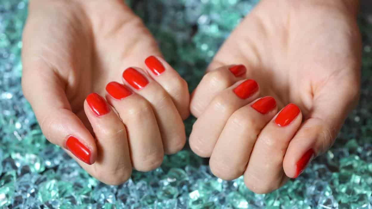 Gelish preocupa a médicos por alergia que provoca: síntomas para estar alerta