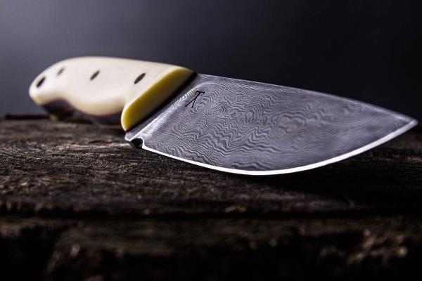 Armada con un cuchillo, menor defiende a su madre en Tepic