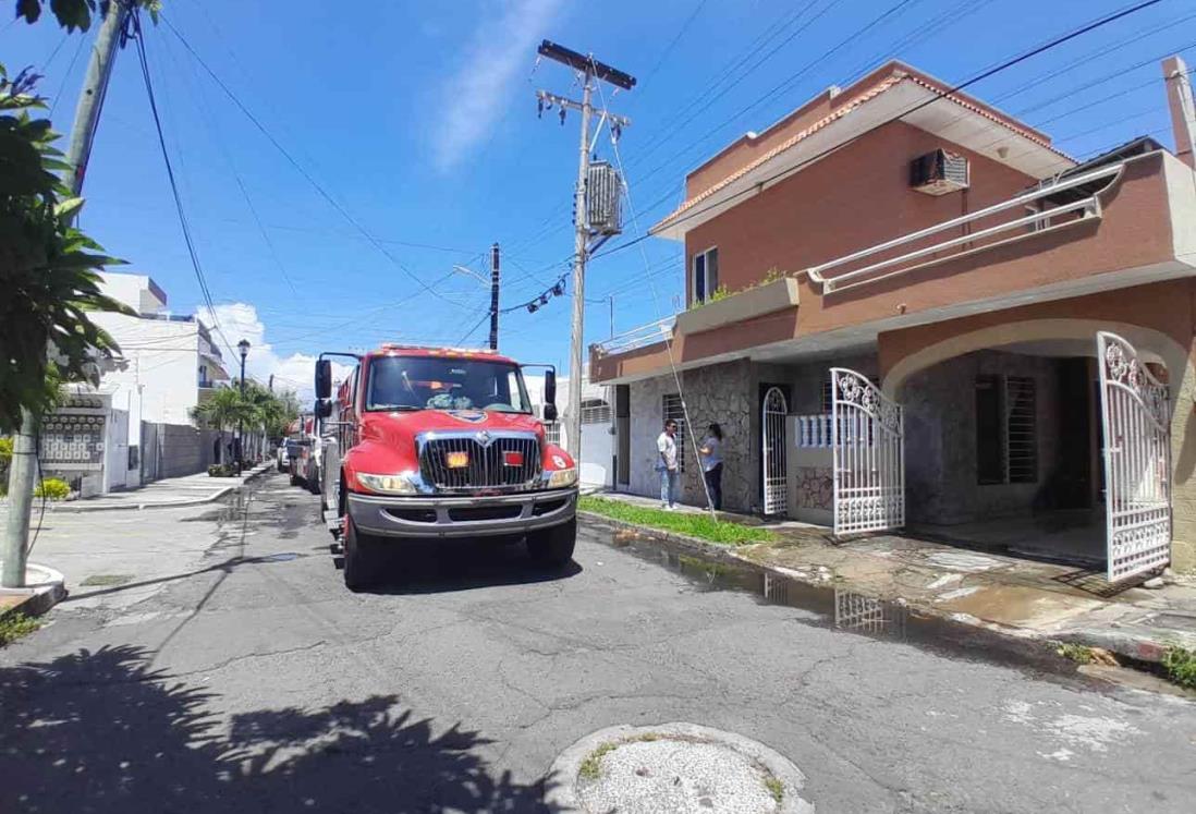 Incendio casi acaba con vivienda en Boca del Río; rescatan a mascotas