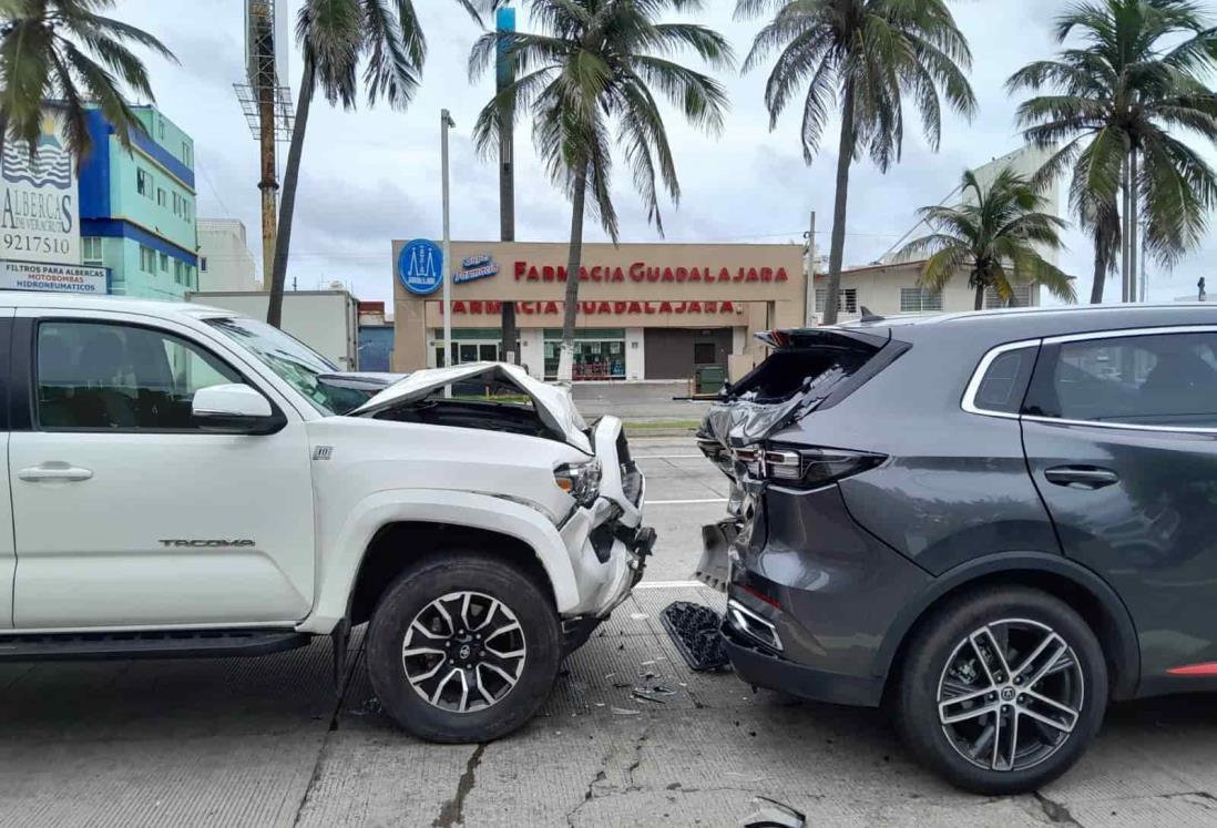 Aparatoso accidente en el bulevar Ruiz Cortines, en Boca del Río