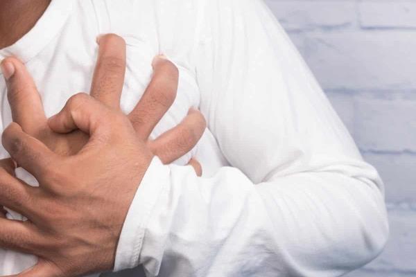 Covid dejó ´pandemia´ de problemas cardiacos; menores, entre los afectados