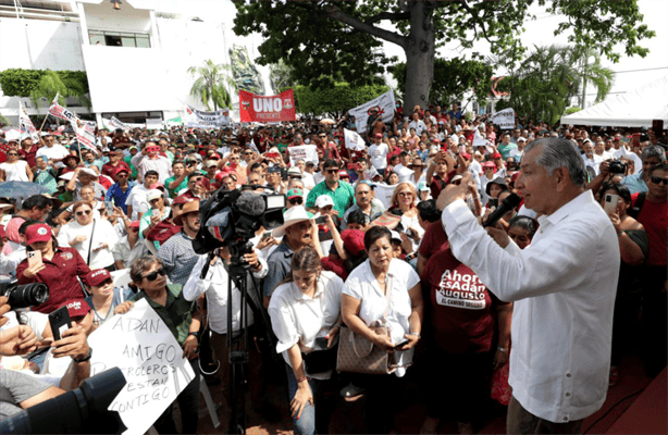 Adán Augusto López Hernández cumple 100 Asambleas Informativas en su recorrido nacional