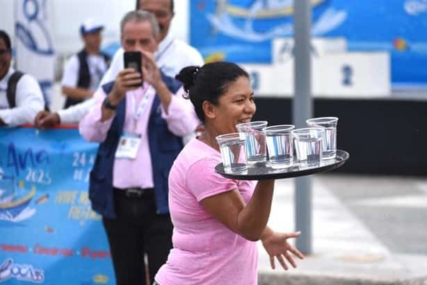 Carrera de Meseros, el evento favorito en las Fiestas de Boca del Río