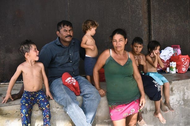 Éxodo migrante: Familia desplazada por violencia en Honduras queda varada en Veracruz