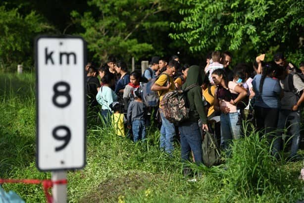 Éxodo migrante: Familia desplazada por violencia en Honduras queda varada en Veracruz