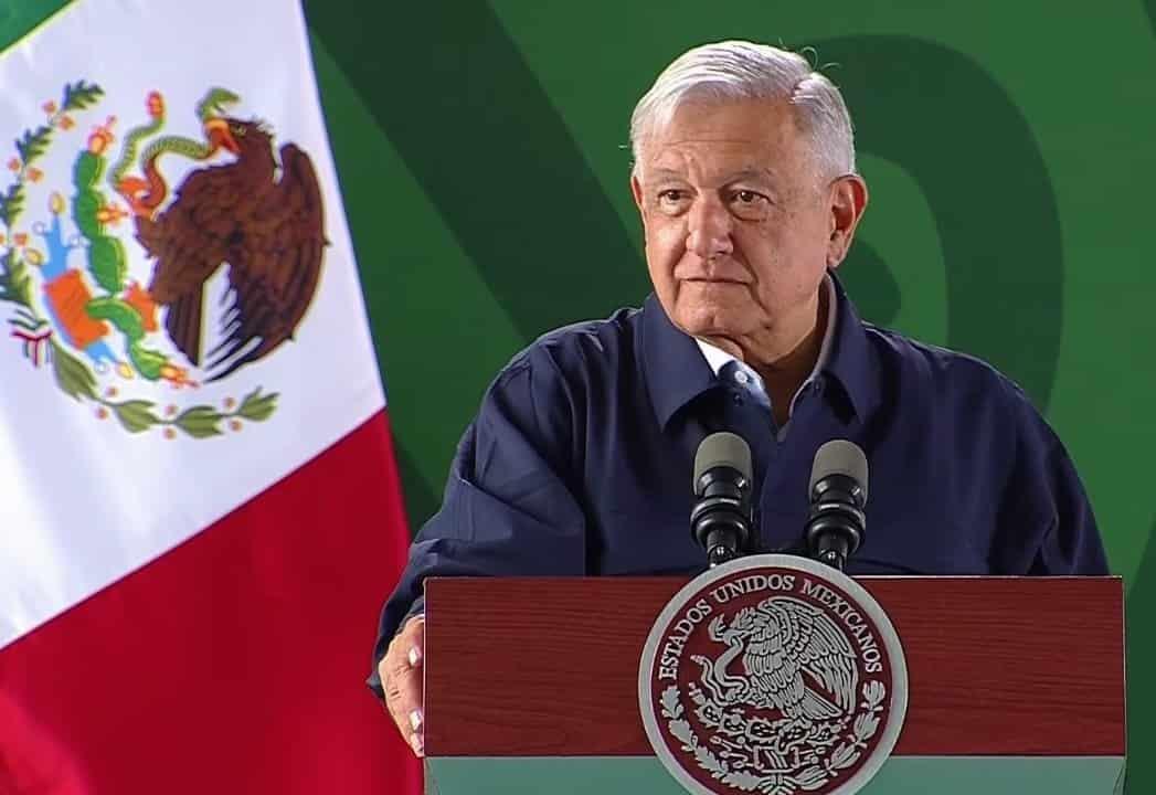 Autoridades deben investigar contratos de Xóchitl Gálvez: AMLO