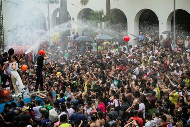 Realizan el tradicional baño de las Fiestas de Santa Ana, en Boca del Río | VIDEO