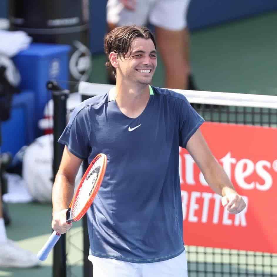 Es estadunidense Taylor Fritz profeta en su tierra