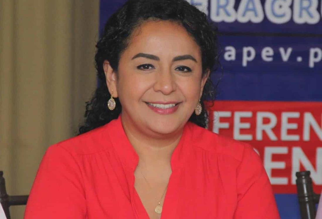 Veracruz se merece que lo dirija alguien muy preparado: Citlalli Navarro