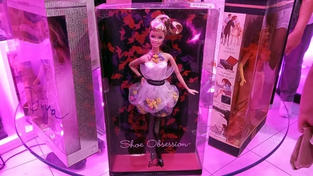 Paty Covarrubias, exreina del Carnaval de Veracruz 2010 expone su colección personal de Barbie