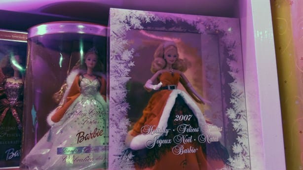 Paty Covarrubias, exreina del Carnaval de Veracruz 2010 expone su colección personal de Barbie