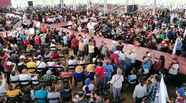 Adán Augusto López Hernández ofrece “convertir la esperanza en una hermosa realidad”