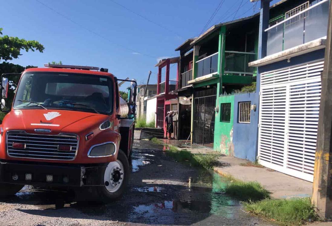 Se incendia casa en colonia Los Laureles, en Veracruz | VIDEO