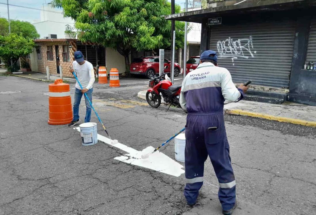 Cierres viales en el Reforma de Veracruz por cuadrillas de mantenimiento