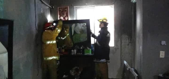 Se incendia vivienda de capitán de la Marina en Alvarado