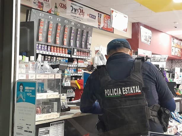 Asaltan OXXO en la colonia 21 de Abril, en Veracruz