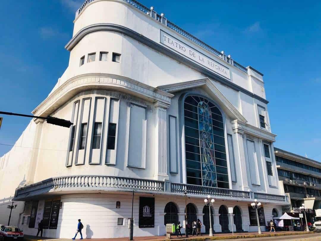 De última hora cancelan graduaciones en el Teatro de la Reforma en Veracruz