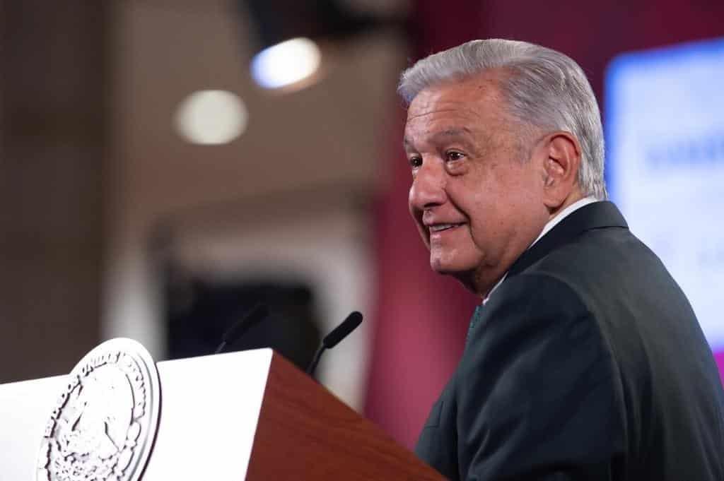 “Para los jóvenes”; AMLO anuncia fecha para estreno de libro nuevo