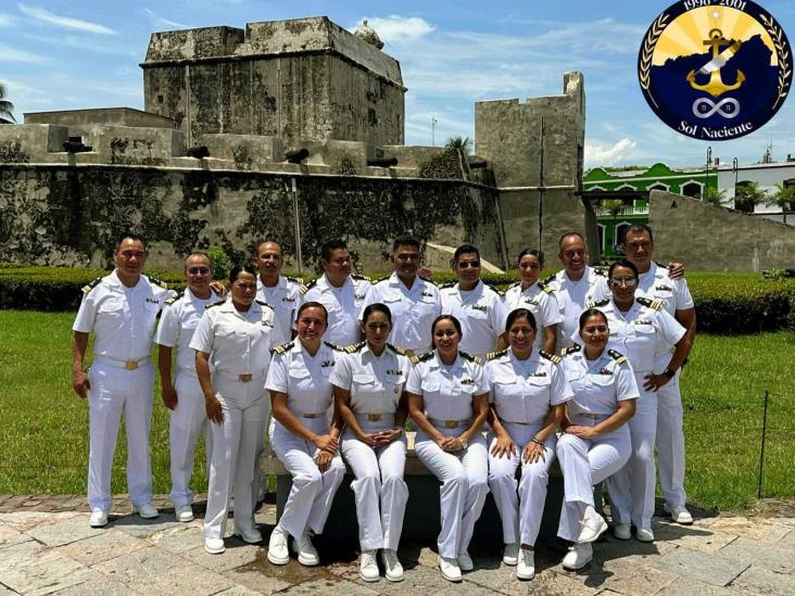 Celebran 25 años de egresados de la la Escuela de Intendencia Naval