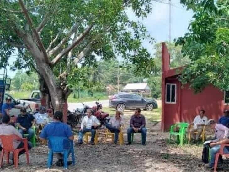 Demandan mejores condiciones para productores de hule; su situación económica empeora