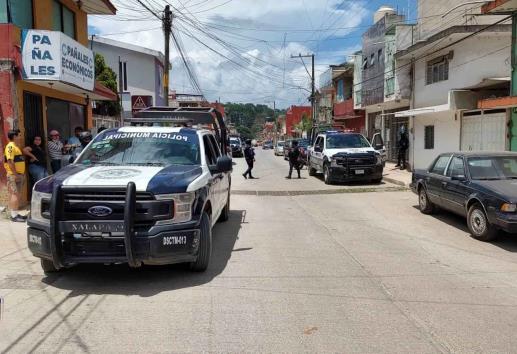 Atracan salón de fiestas en colonia del Moral, en Xalapa, y generan movilización policial