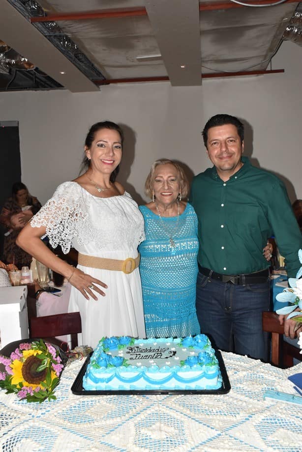 Juanita Contreras Salas celebra un año más de existencia